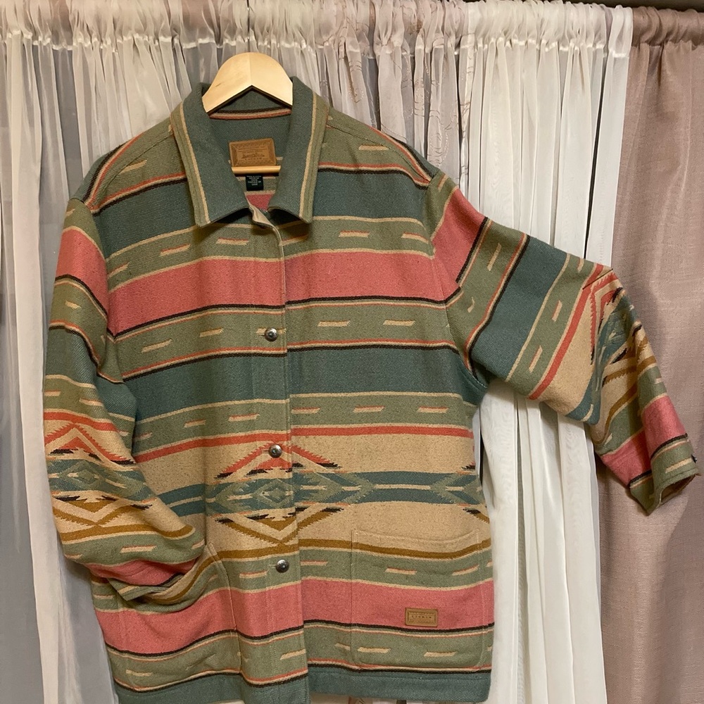 Ralph Lauren Vintage southwestern style beautiful detail in buttons